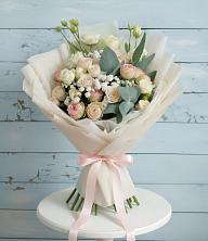 Букет цветов из:  Розы и Лизиантусы в Старом Победилово