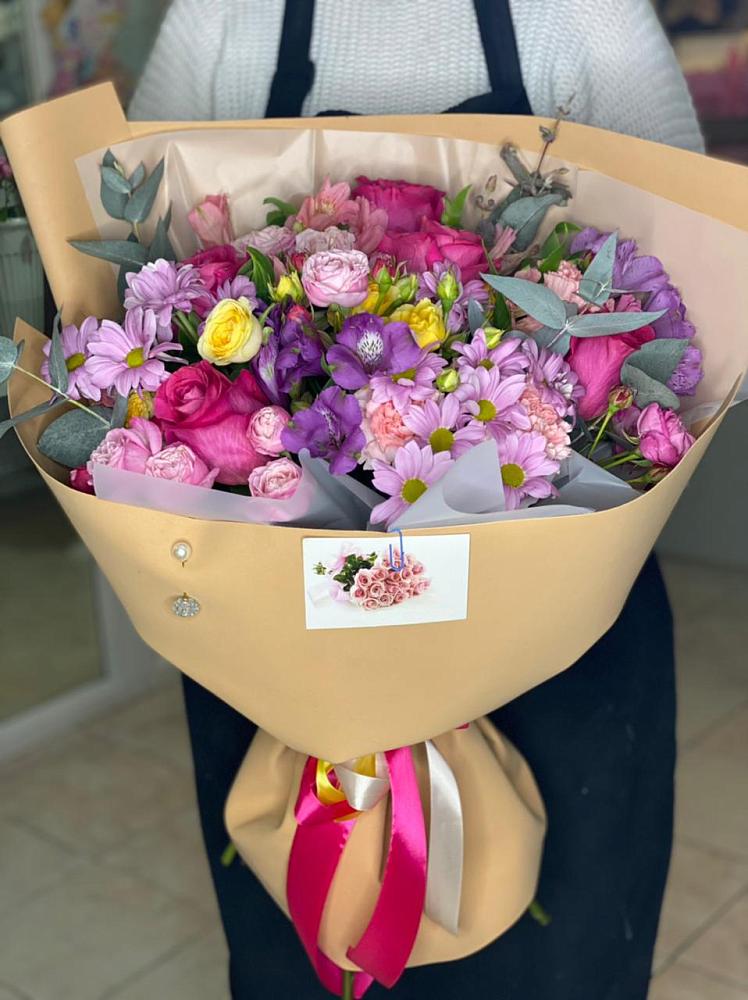 Букет цветов из: Хризантемы, Гвоздики и Альстромерии в Старом Победилово