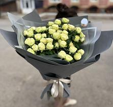 Букет Белые кустовые розы Солинеро в Старом Победилово