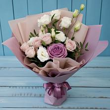 Букет цветов из:  Розы и Лизиантусы в Старом Победилово