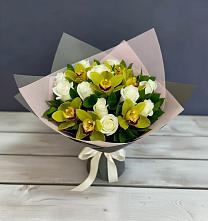 Букет цветов из:  Орхидеи и Розы в Старом Победилово