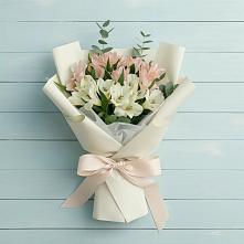 Букет цветов из:  Альстромерии в Старом Победилово