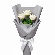 Букет 3 белые розы в Старом Победилово