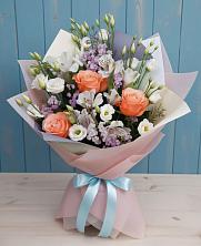 Букет цветов из:  Лизиантусы, Розы, Альстромерии и Гипсофила в Старом Победилово