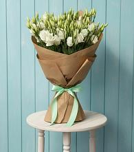 Букет цветов из:  Лизиантусы в Старом Победилово