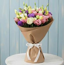 Букет цветов из:  Лизиантусы в Старом Победилово