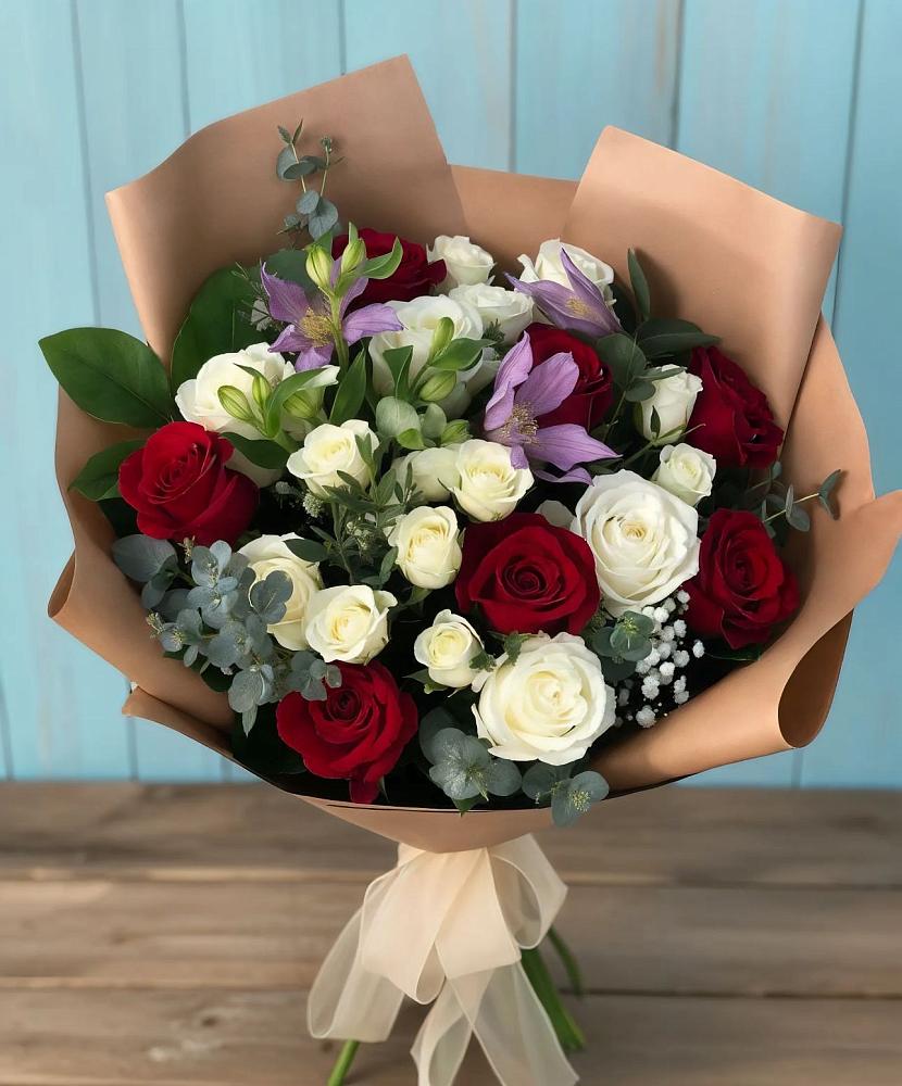 Букет цветов из: Розы и Альстромерии в Старом Победилово